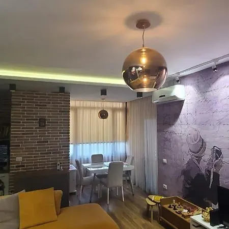Signature By Mt, Cozy In Vlorë